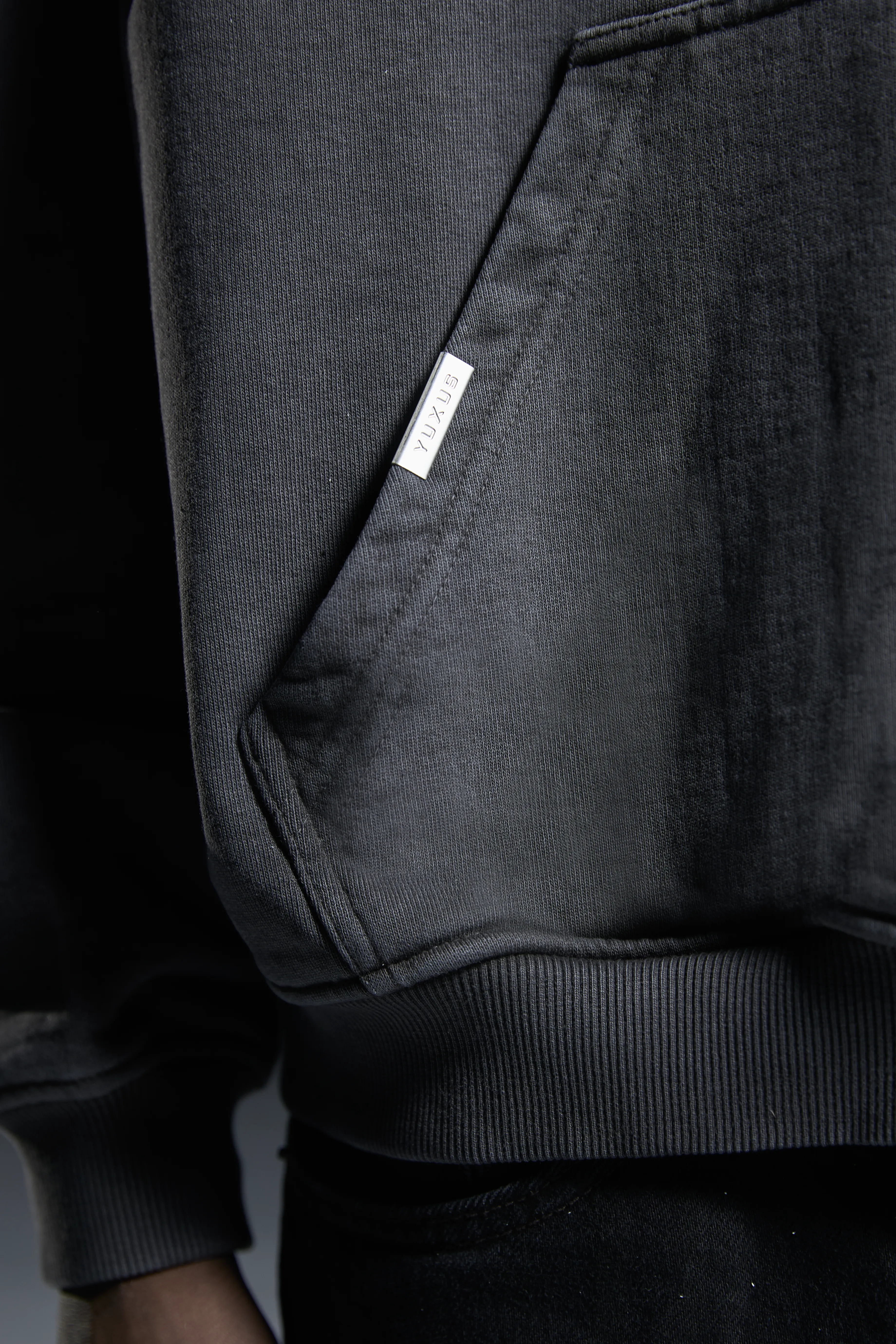 GLOOM "ATLAS" HOODIE - Image 4