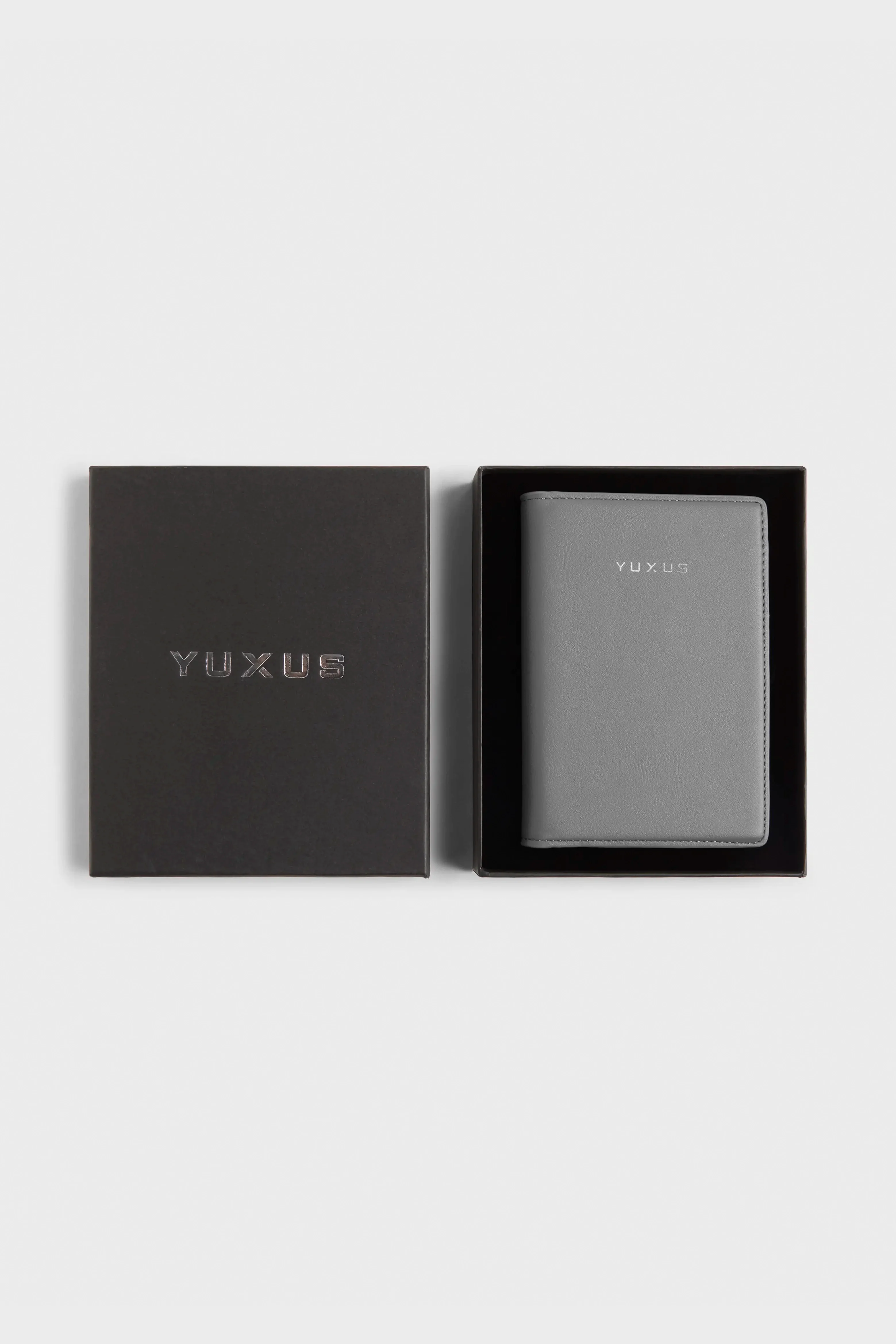 GRAY "VOYAGER" PASSPORT CASE - Image 5