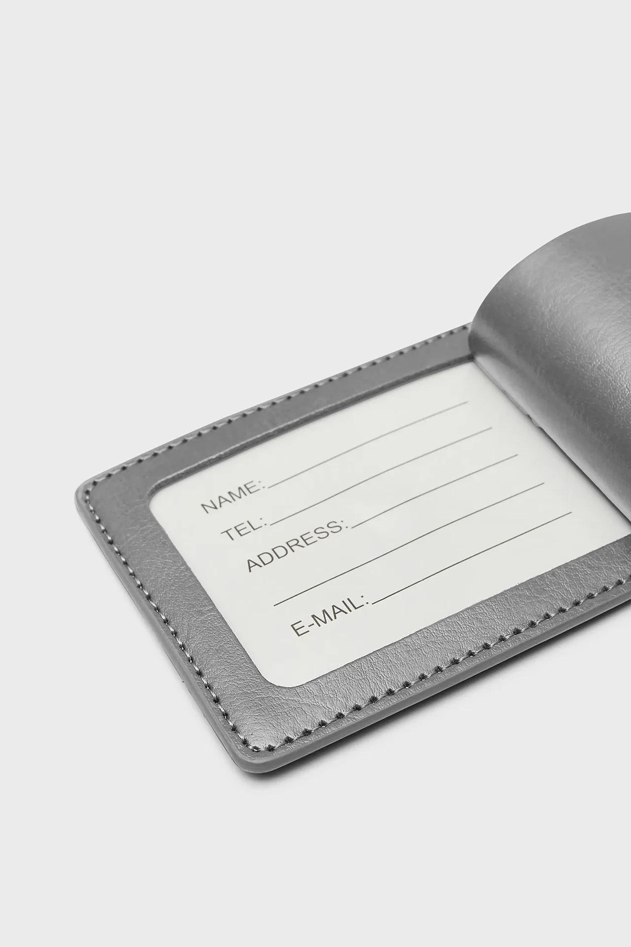 GRAY "VOYAGER" SUITCASE TAG - Image 3