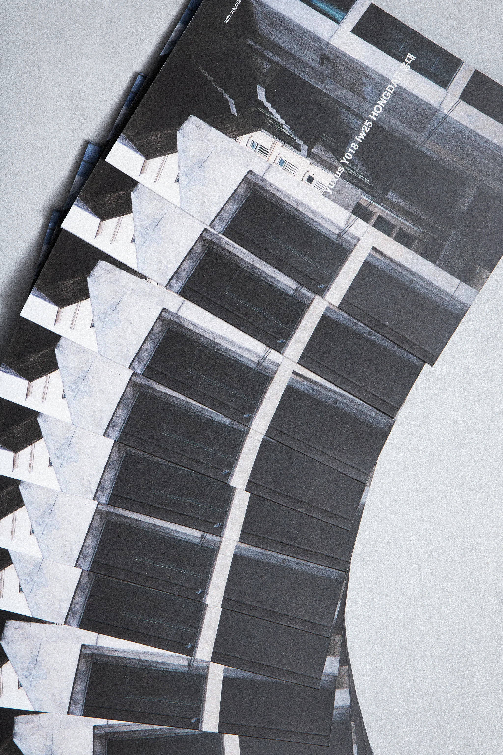MAGAZINE FW25 - Image 8