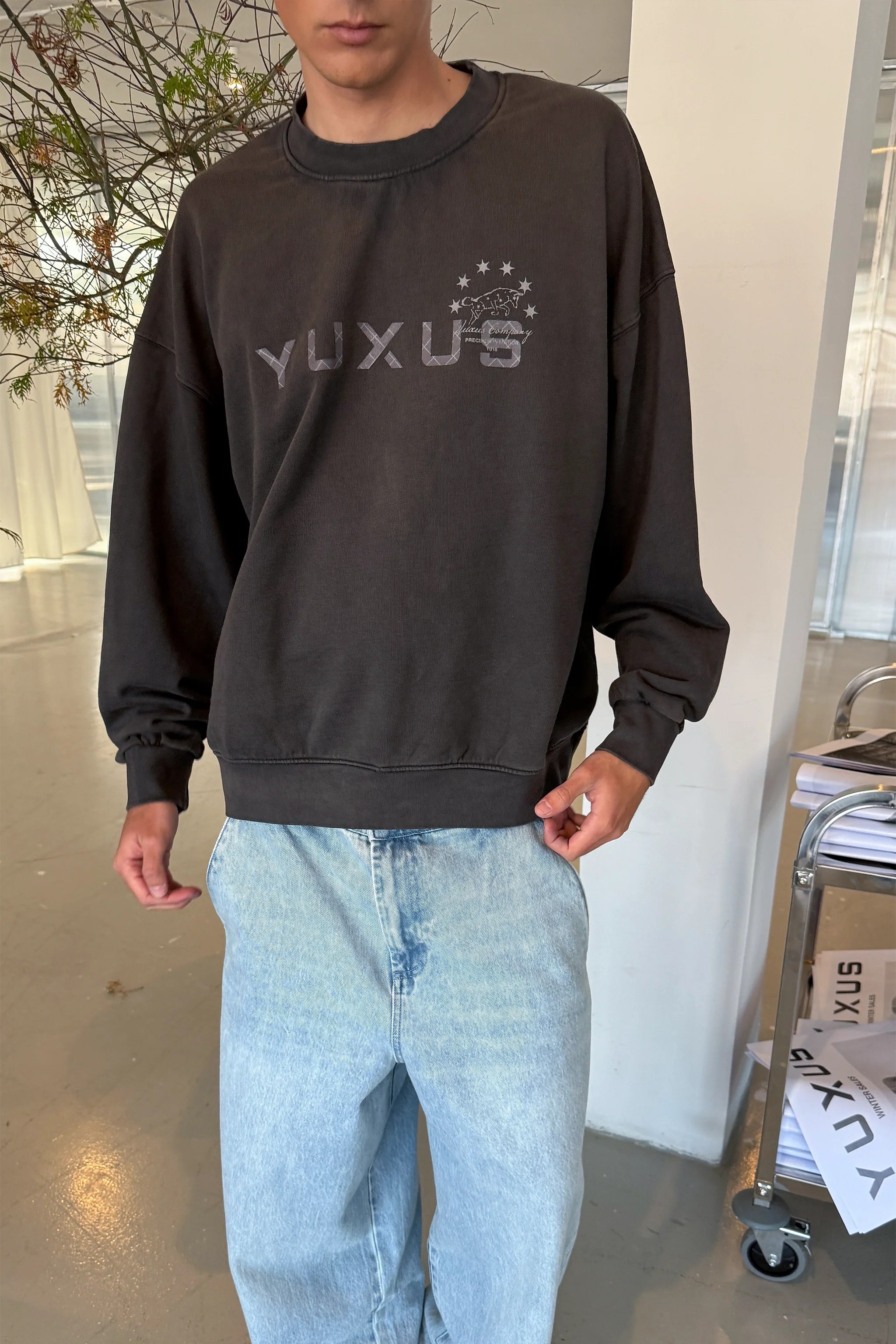 SALUTE "WINDY" CREWNECK - Image 3